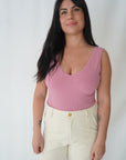 Bodysuit en rib col en V rose