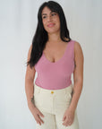 Bodysuit en rib col en V rose
