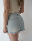 Short en jean pâle - trouée