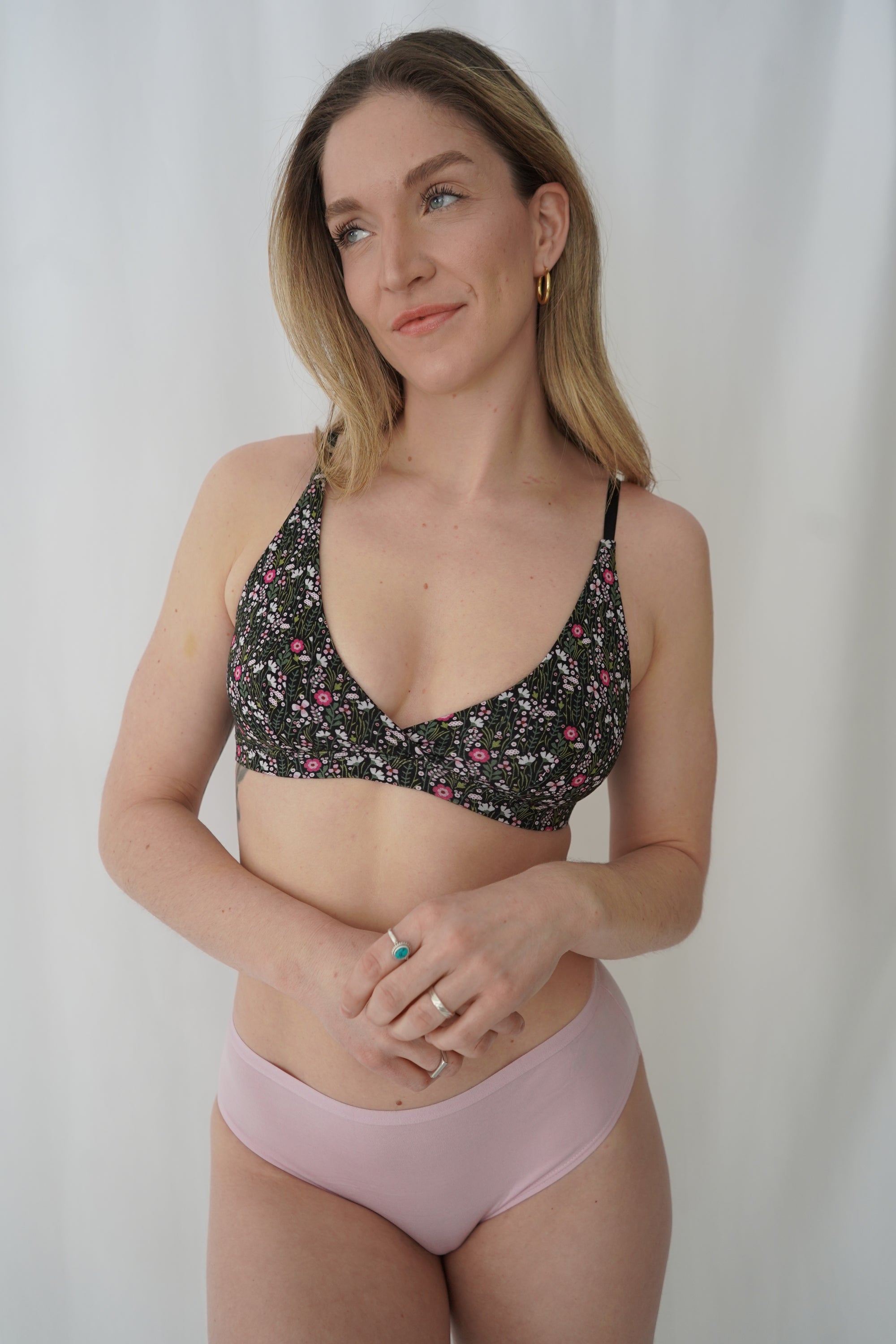 Bralette croisée avec attaches - Fleuri