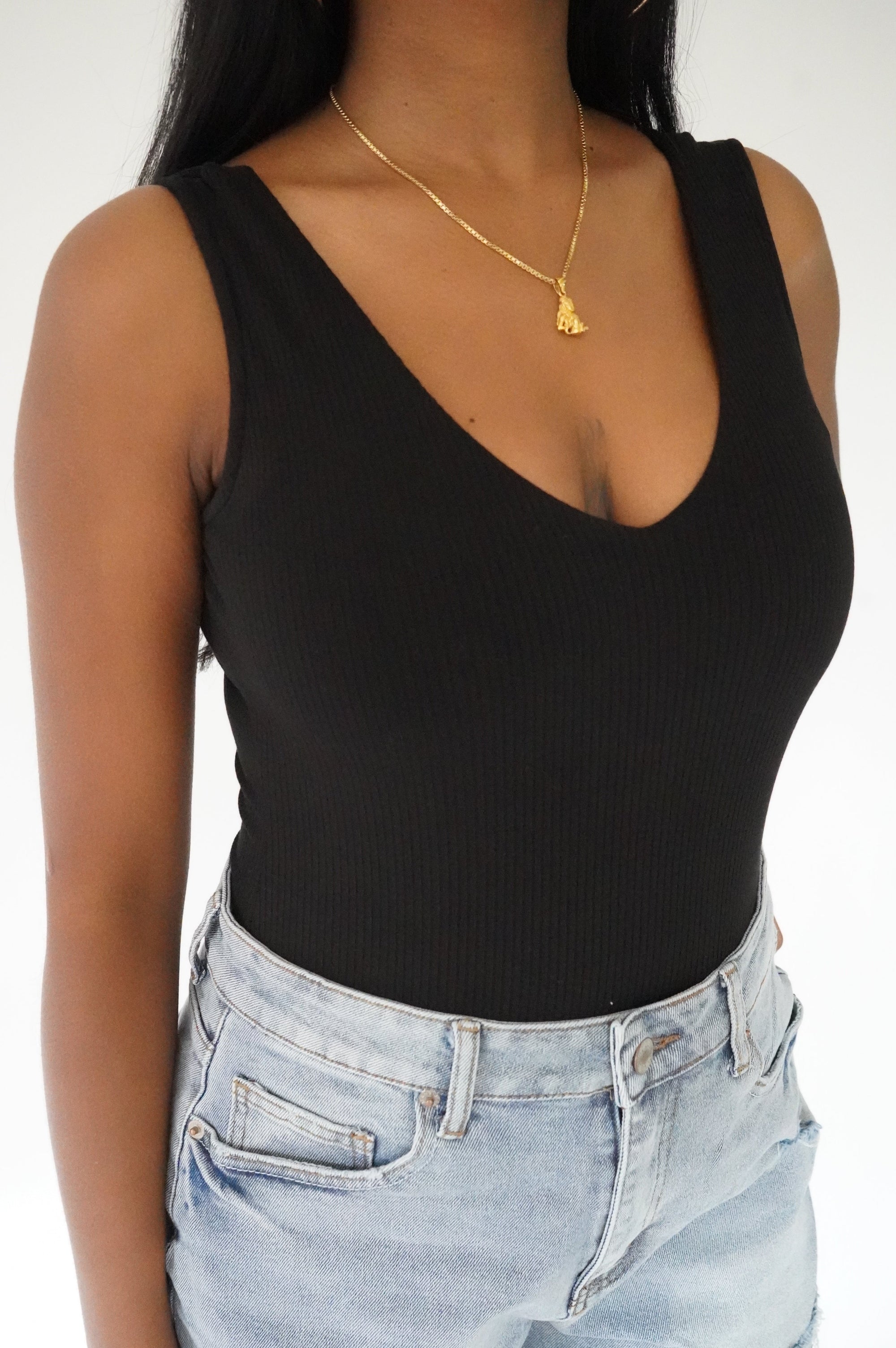 Bodysuit en rib col en V noir