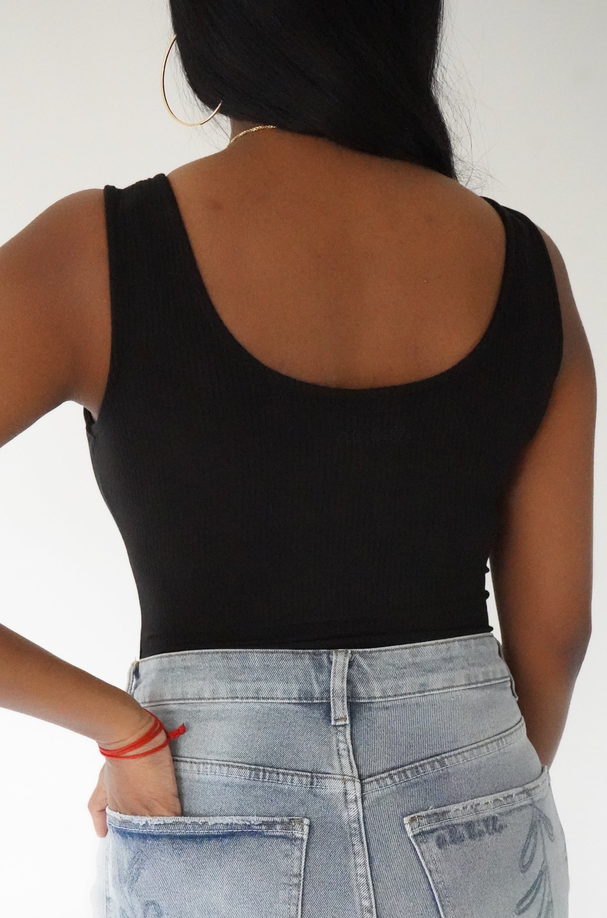 Bodysuit en rib col en V noir